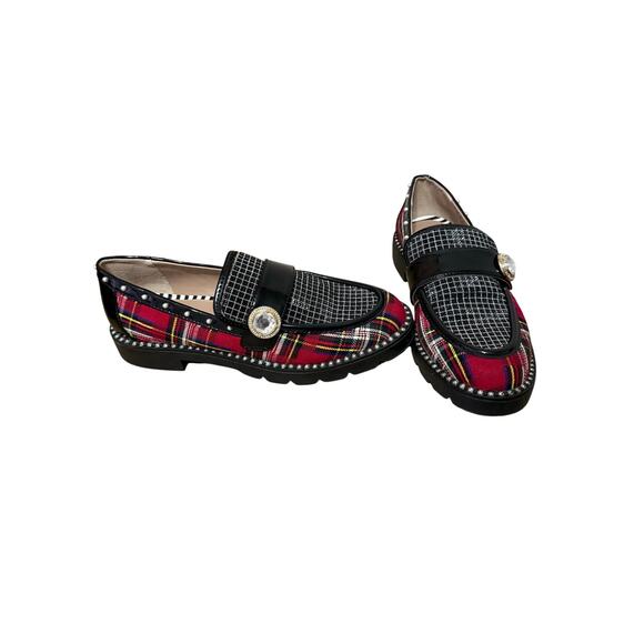 Betsey Johnson Plaid Platform Loafers – Women’s 6.5